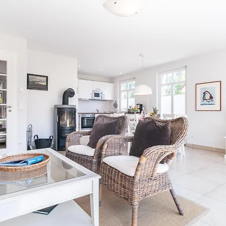 Holiday home Haus Strandhafer Wf-06