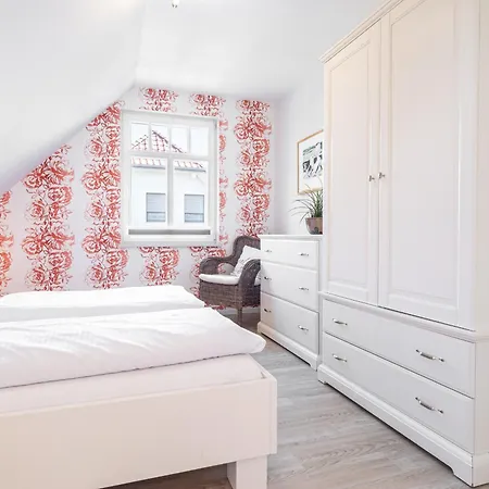 Holiday home Haus Strandhafer Wf-06