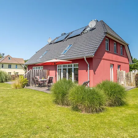 Haus Strandhafer Wf-06 Holiday home *